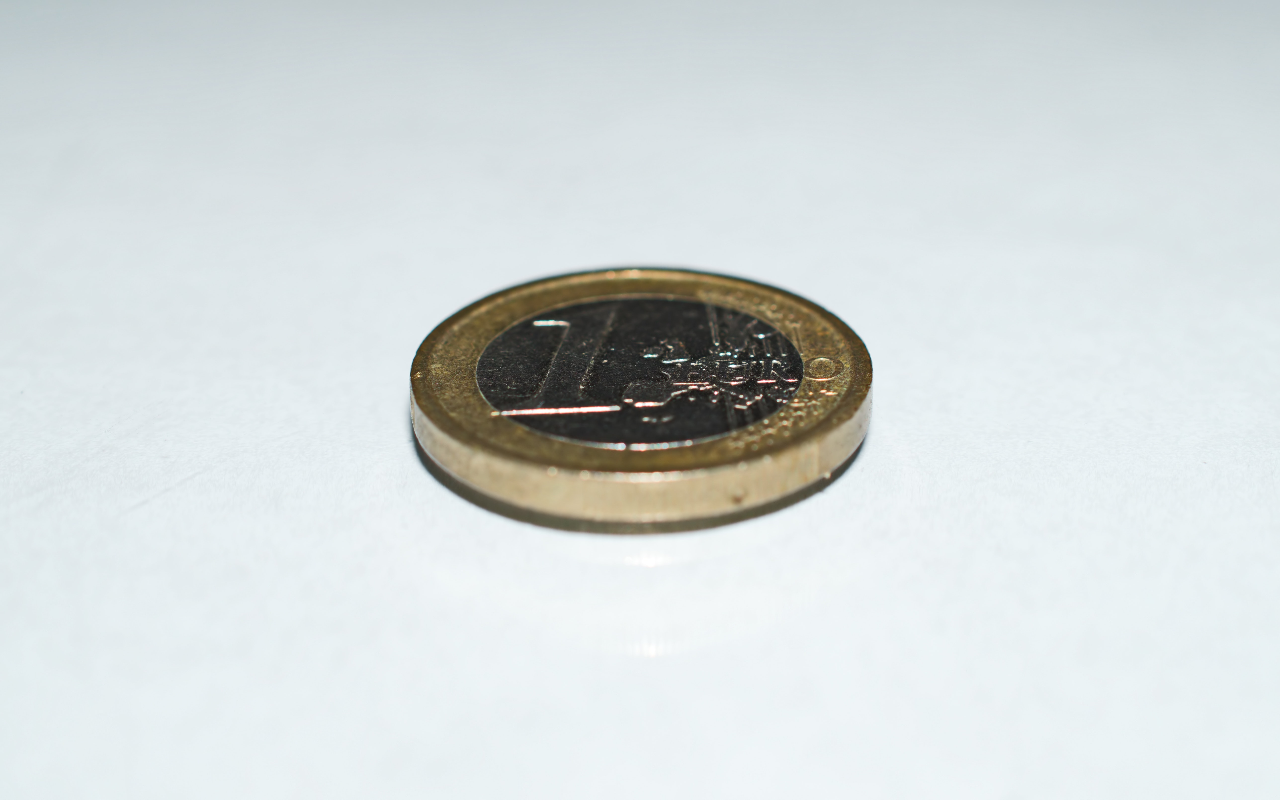 close-up-euro